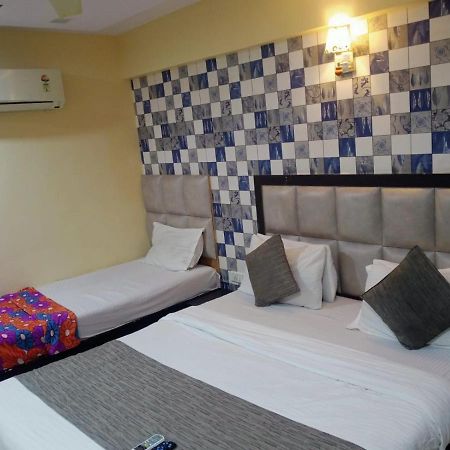 Hotel Dream Inn Ahmedabad Exterior photo