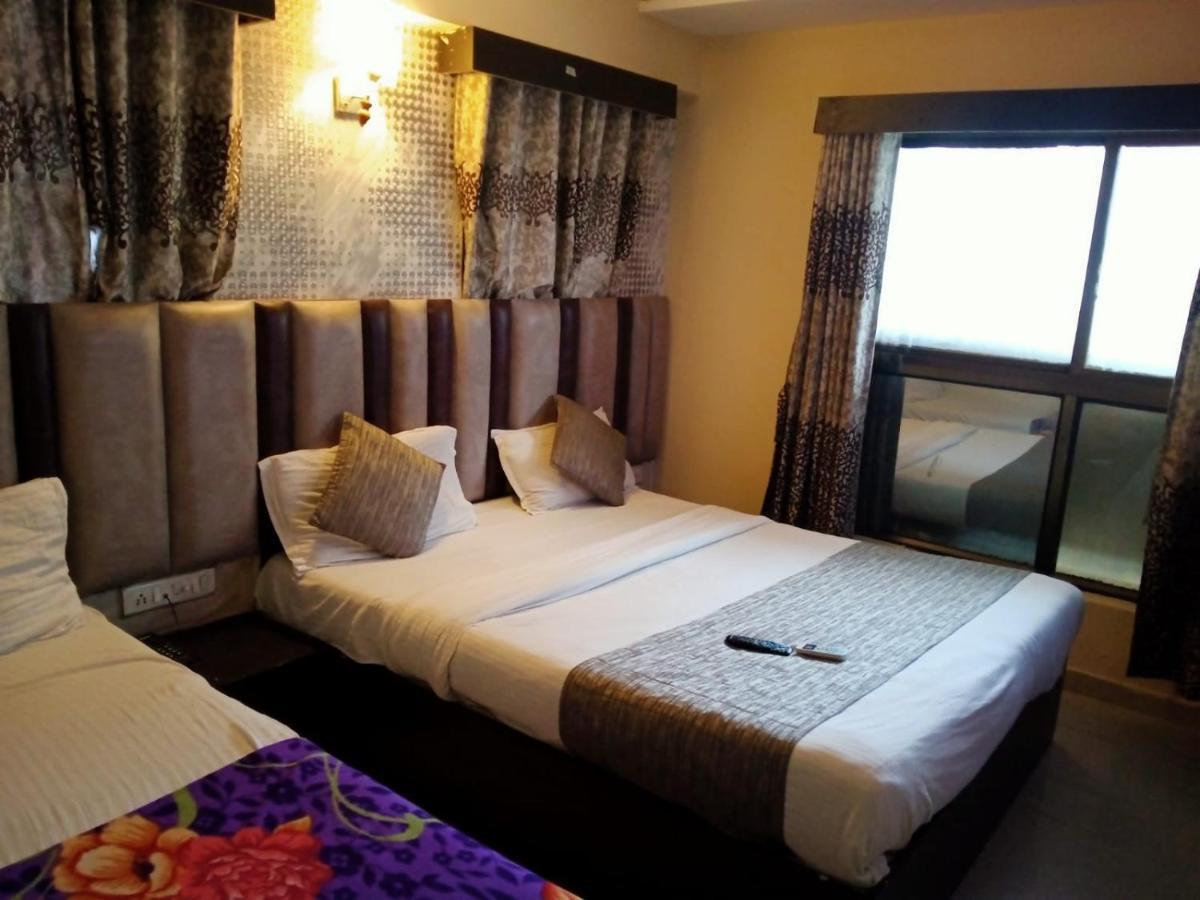 Hotel Dream Inn Ahmedabad Exterior photo